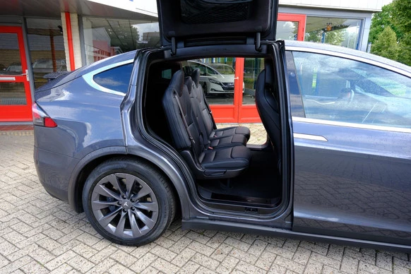 Tesla Model X - Afbeelding 15 van 30