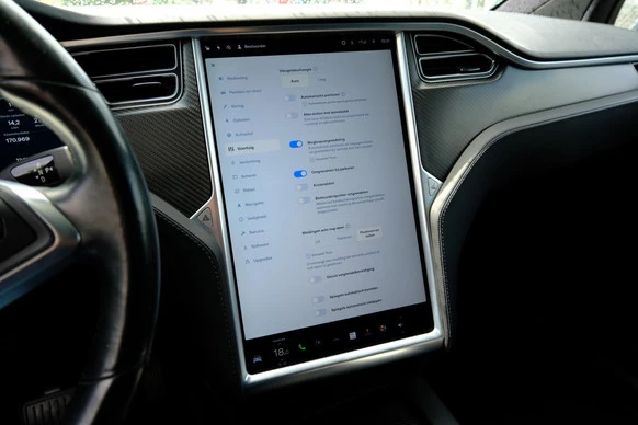 Tesla Model X - Afbeelding 21 van 30