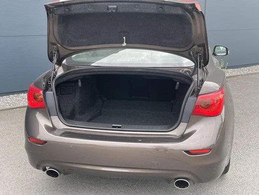 Infiniti Q - Afbeelding 28 van 30