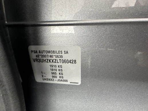 Peugeot e-208 - Afbeelding 30 van 30