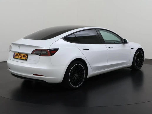 Tesla Model 3 - Afbeelding 4 van 30