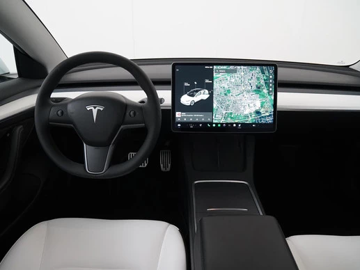 Tesla Model 3 - Afbeelding 6 van 30