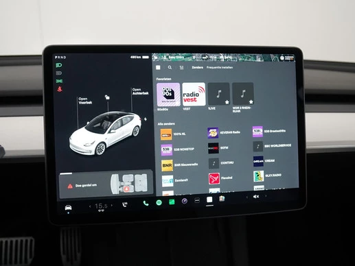 Tesla Model 3 - Afbeelding 16 van 30
