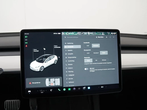 Tesla Model 3 - Afbeelding 19 van 30