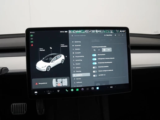 Tesla Model 3 - Afbeelding 25 van 30