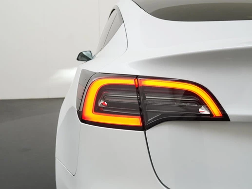 Tesla Model 3 - Afbeelding 30 van 30