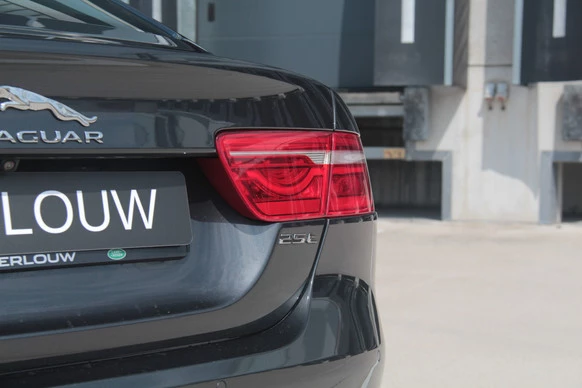 Jaguar XE - Afbeelding 15 van 30