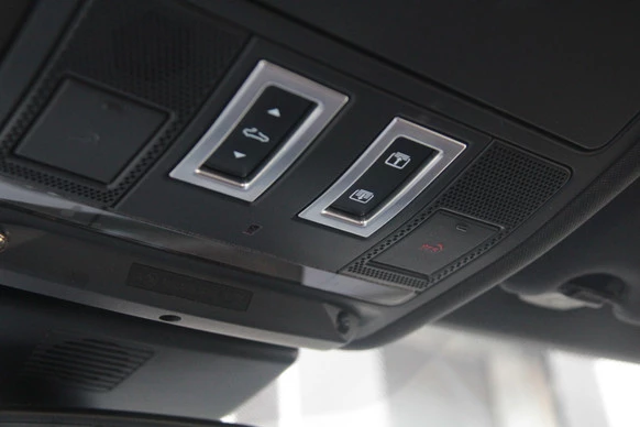 Jaguar XE - Afbeelding 22 van 30