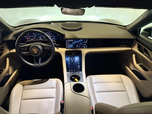 Porsche Taycan - Afbeelding 15 van 30