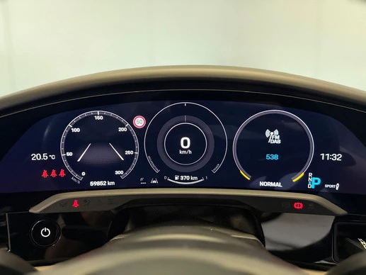 Porsche Taycan - Afbeelding 17 van 30