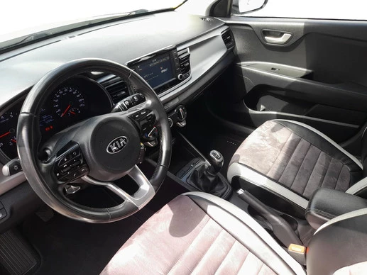 Kia Rio - Afbeelding 8 van 30