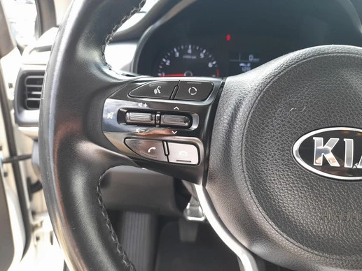 Kia Rio - Afbeelding 12 van 30