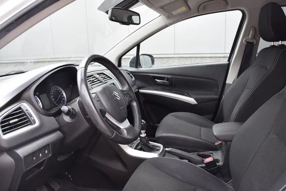 Suzuki S-Cross - Afbeelding 10 van 30