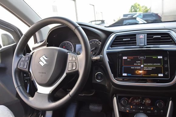 Suzuki S-Cross - Afbeelding 27 van 30