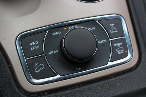 Jeep Grand Cherokee - Afbeelding 22 van 24