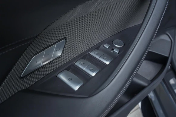 BMW M4 - Afbeelding 25 van 30