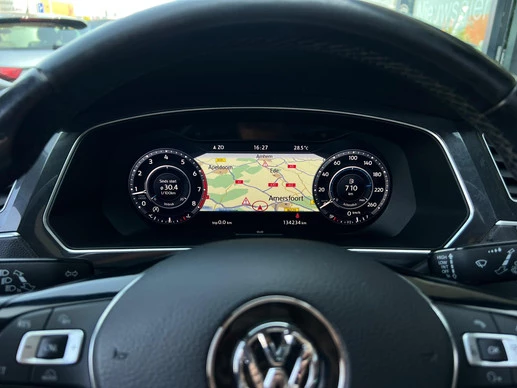 Volkswagen Tiguan - Afbeelding 10 van 25