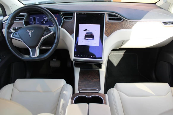 Tesla Model X - Afbeelding 4 van 14
