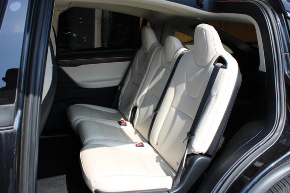 Tesla Model X - Afbeelding 12 van 14