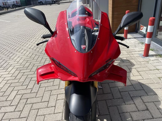 Ducati Panigale V4 - Afbeelding 14 van 18