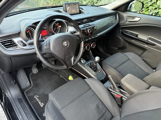 Alfa Romeo Giulietta - Afbeelding 10 van 19