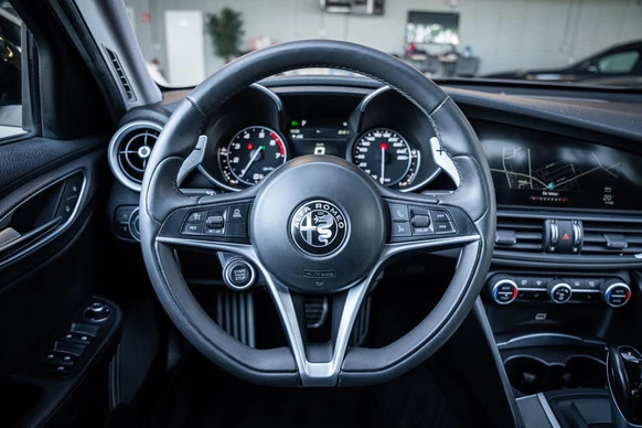 Alfa Romeo Giulia - Afbeelding 15 van 30