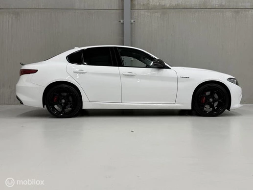 Alfa Romeo Giulia - Afbeelding 10 van 30
