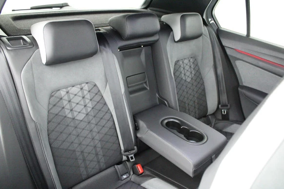 Volkswagen Golf - Afbeelding 16 van 30