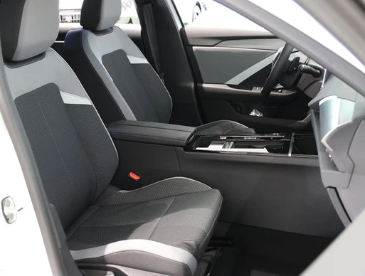 Opel Astra - Afbeelding 11 van 30