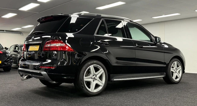 Mercedes-Benz M-Klasse - Afbeelding 9 van 25