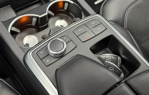 Mercedes-Benz M-Klasse - Afbeelding 10 van 25