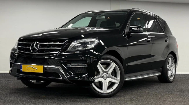 Mercedes-Benz M-Klasse - Afbeelding 1 van 25