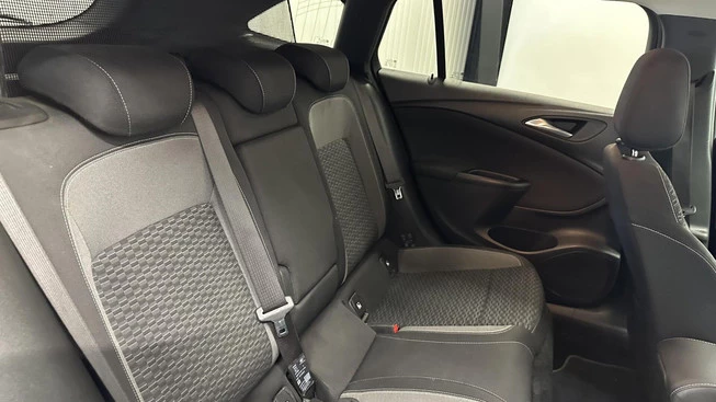 Opel Astra - Afbeelding 15 van 30