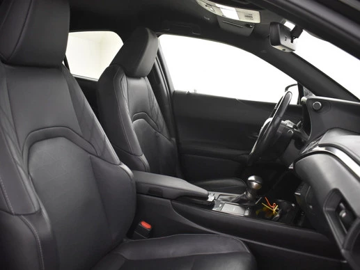 Lexus UX - Afbeelding 3 van 30