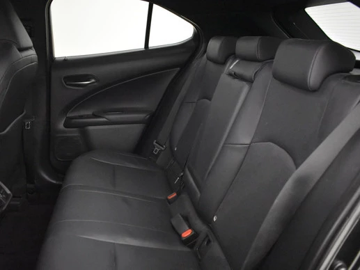 Lexus UX - Afbeelding 12 van 30