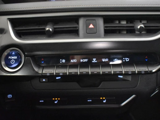 Lexus UX - Afbeelding 25 van 30