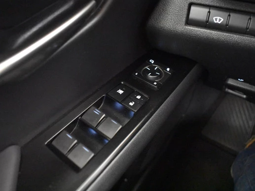 Lexus UX - Afbeelding 28 van 30