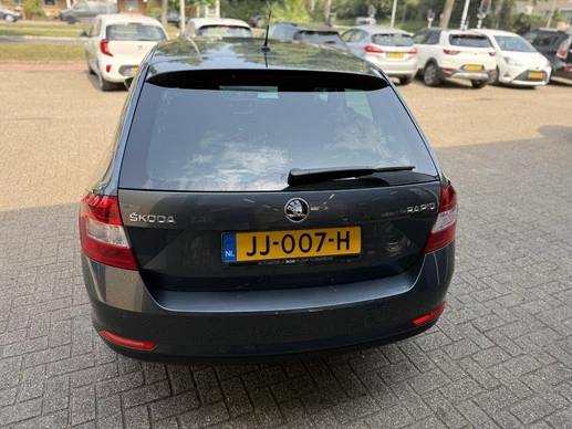 Škoda Rapid - Afbeelding 7 van 28