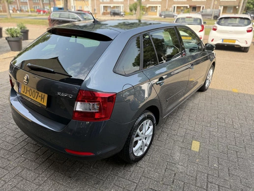 Škoda Rapid - Afbeelding 8 van 28