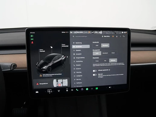 Tesla Model Y - Afbeelding 20 van 30