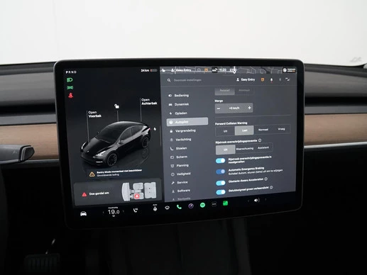 Tesla Model Y - Afbeelding 23 van 30