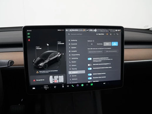 Tesla Model Y - Afbeelding 26 van 30