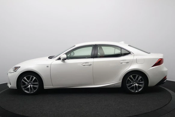 Lexus IS - Afbeelding 7 van 28