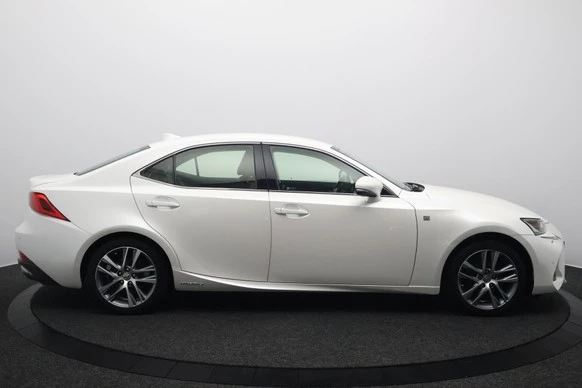 Lexus IS - Afbeelding 8 van 28