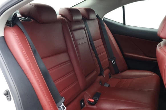 Lexus IS - Afbeelding 21 van 28