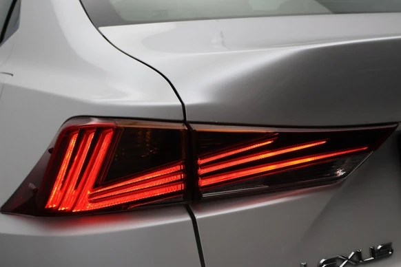 Lexus IS - Afbeelding 26 van 28