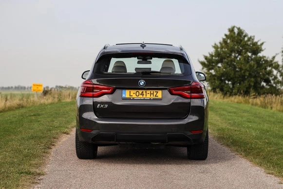 BMW iX3 - Afbeelding 21 van 30