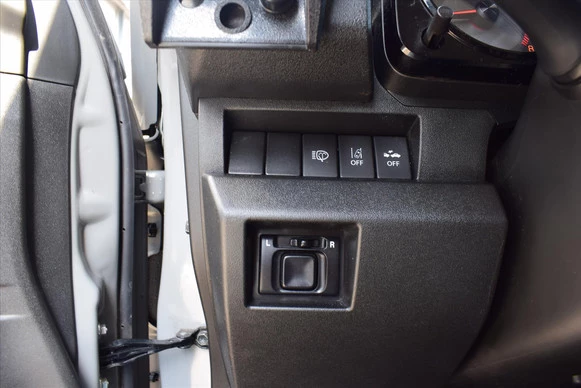 Suzuki Jimny - Afbeelding 18 van 25