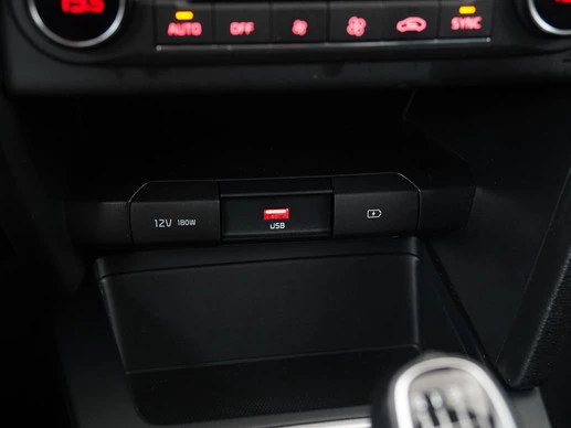 Kia Ceed - Afbeelding 11 van 30