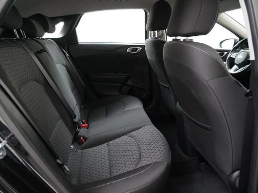Kia Ceed - Afbeelding 23 van 30